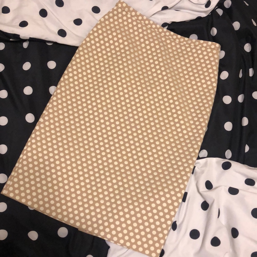 Long pencil skirt
